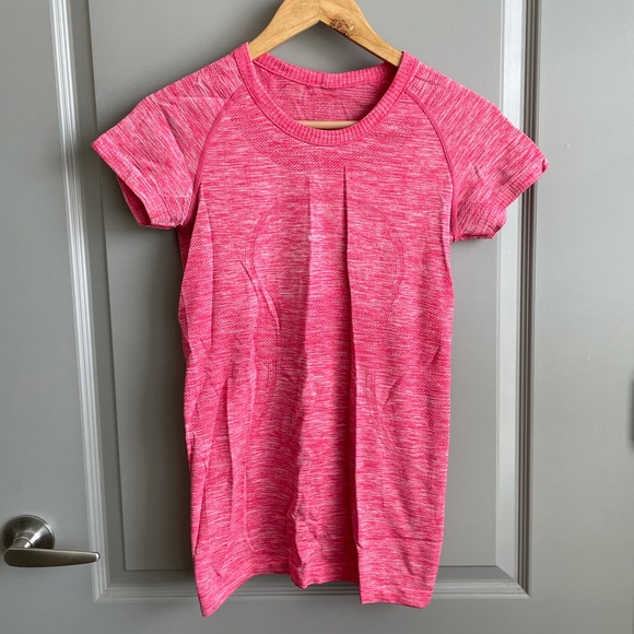 lululemon athletica Tops - Lululemon Swiftly Tech Tee Pink Marl Size 6